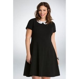 Torrid Plus sz 2 (2X) Black dress w-white collar classic,party, special event